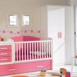 Hermosa cenefa para la habitación de las chicas