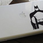 Decora tu portátil con Batman, el Caballero de la Noche